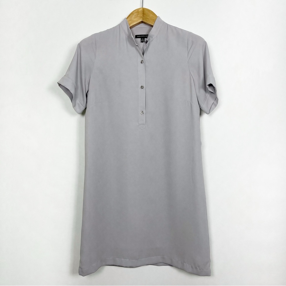 Saks Fifth Avenue Light Grey Short Sleeve Mini Dress Size 4 Button-Up Front